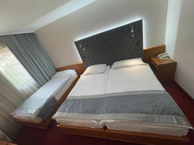 Bedroom 2, Hôtel des Trois Rois, Le Locle