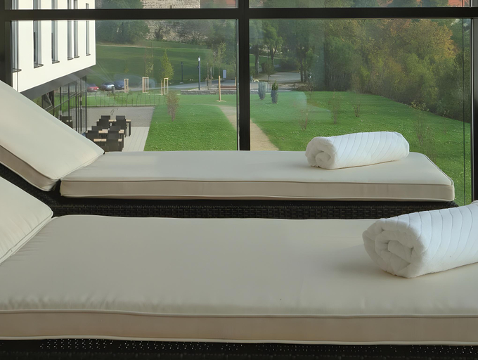 Bedroom 2, Schlosshotel Hellenstein, Heidenheim