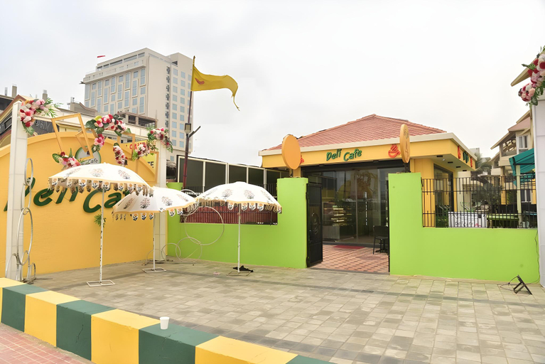 Exterior & Views 1, Empires Hotel, Puri