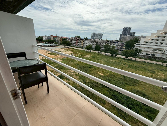 Others 4, Emerald Hotel, Pattaya