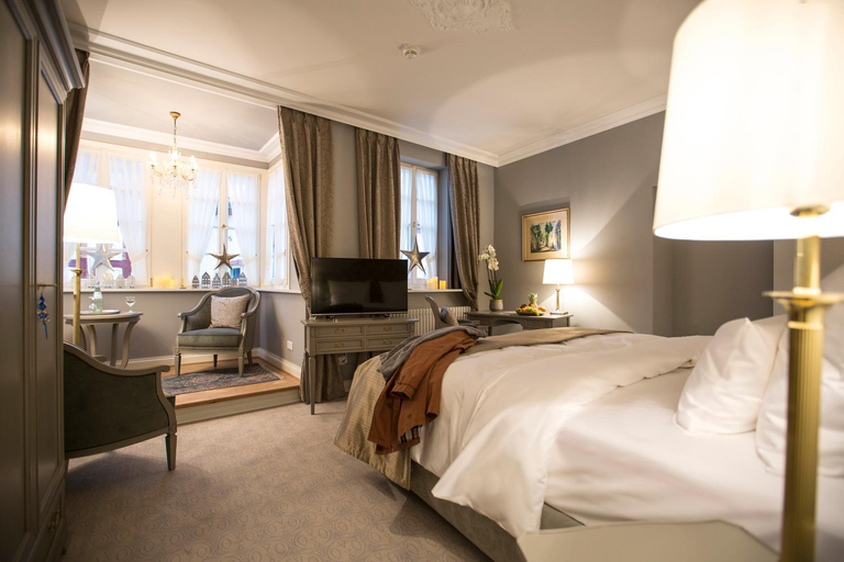 Bedroom 2, Romantik Hotel Zur Glocke, Trier