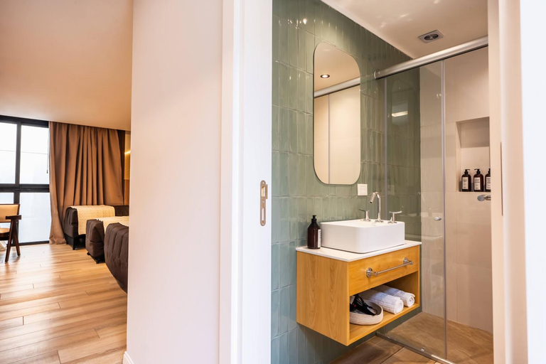 Bathroom 4, Nuit Hotel, General Pueyrredón