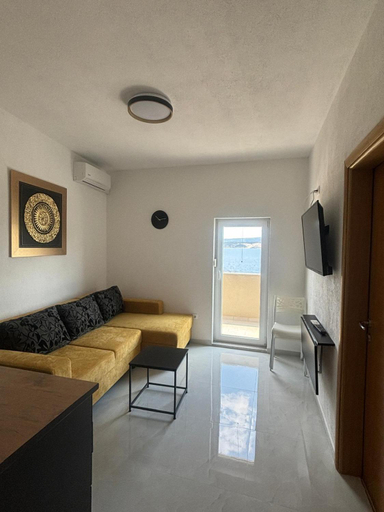 Others 5, Villa Anamaria, Omiš