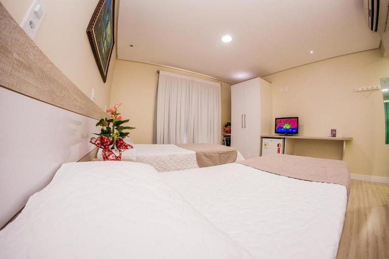 Bedroom 3, Hotel Rouxinol, Piratuba