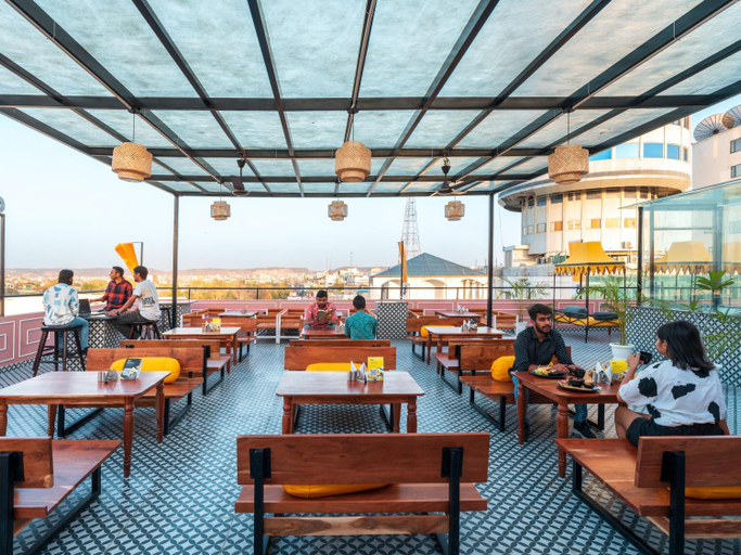 Food & Drinks 5, The Hosteller Jaipur, Jaipur