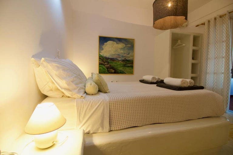 Bedroom 2, Blue Bay Heliolithos, South Aegean
