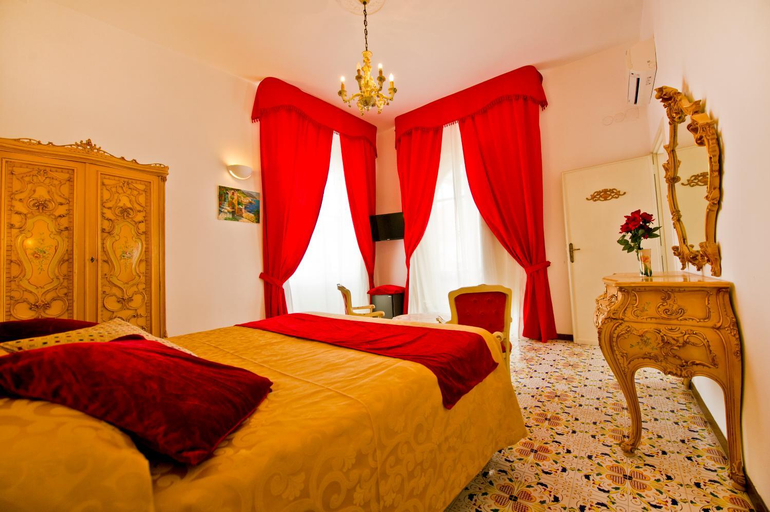 Bedroom 2, Residenza Sole, Salerno
