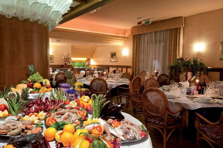 Food & Drinks 5, Spresiano, Treviso