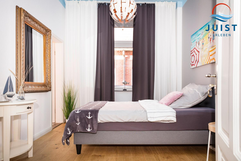 Bedroom 3, Pension Marie Luise 257 - Kombi-Zimmer Auster, Aurich