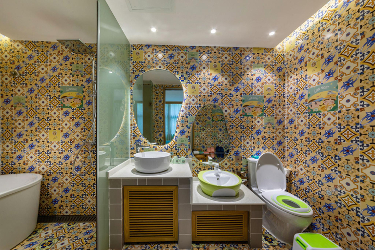 Bathroom 4, Little Hakka Hotel, Shenzhen