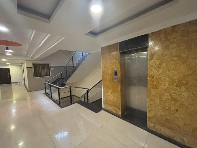 Others 4, Hotel Paradise, Indore
