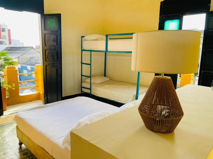 Others 2, Hostal 1545, Manaure