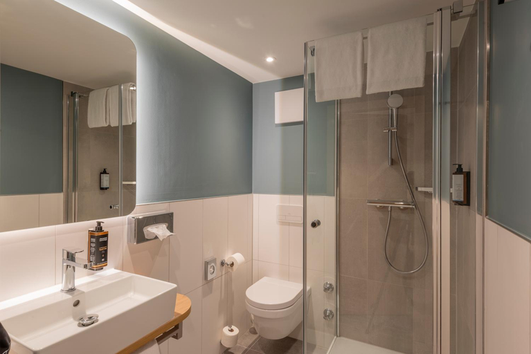 Bathroom 4, Mercure Parkhotel Mönchengladbach, Mönchengladbach