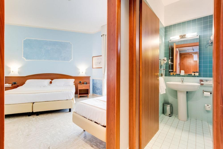 Bedroom 3, Europa Stabia Hotel, Napoli