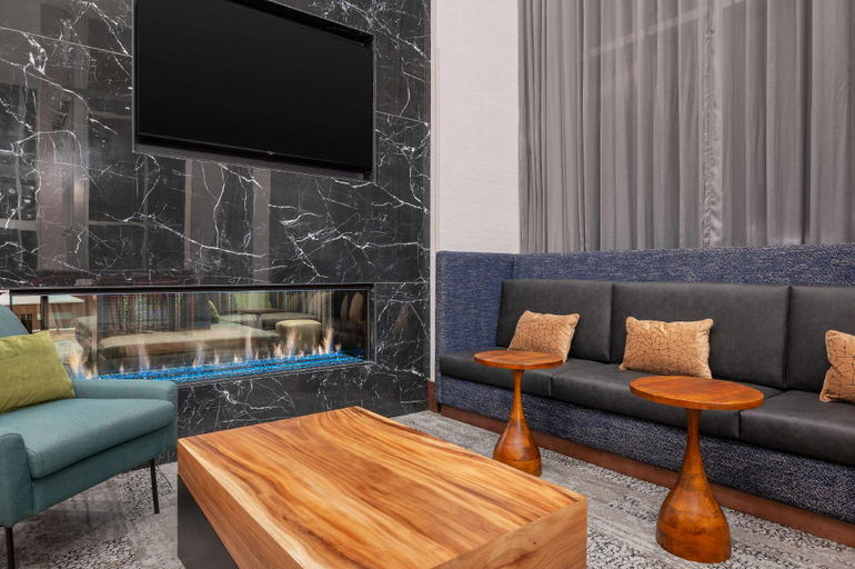 Public Area 3, Hampton Inn & Suites Pittsboro, Chatham