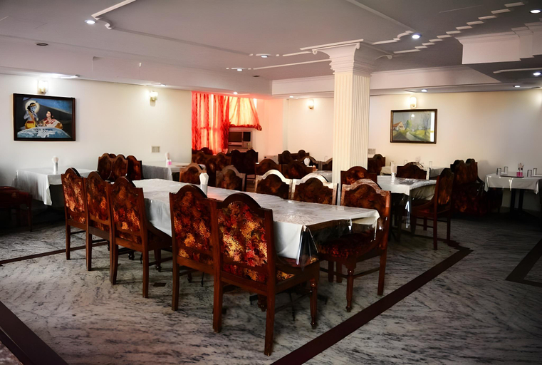 Food & Drinks 3, Hotel Vishwanath, Lucknow