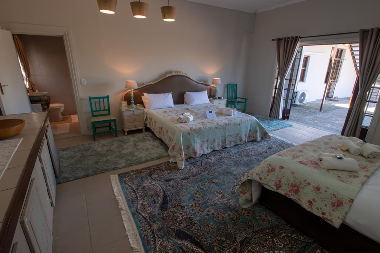 Bedroom 2, Pluvio, Fezile Dabi