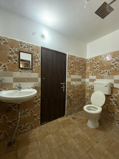 Bathroom 2, NeoKashi , Varanasi