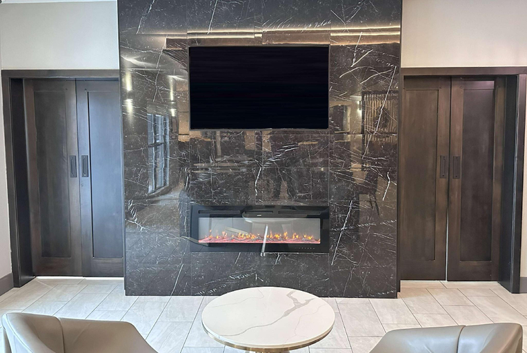 Public Area 2, La Quinta Inn & Suites by Wyndham South Bend, Saint Joseph