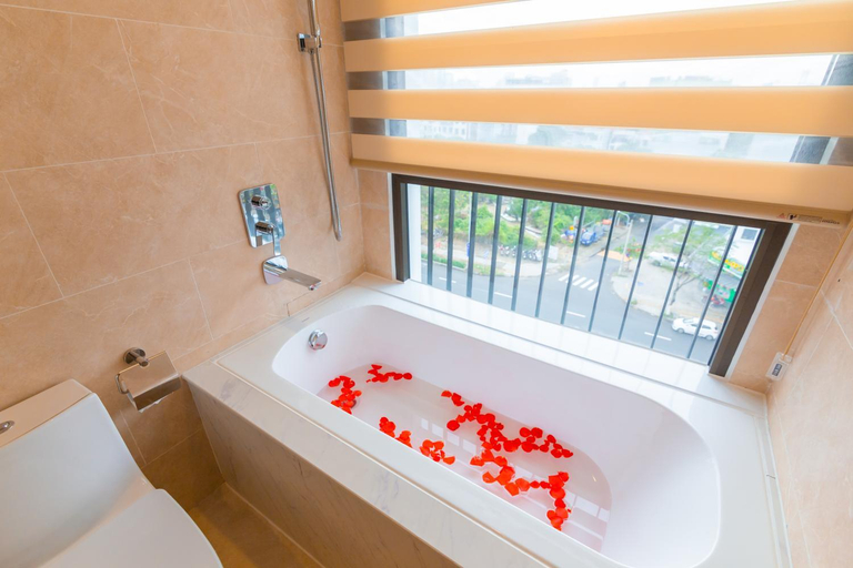 Bathroom 4, MiAn Hotel Danang - Infinity Pool, Da Nang