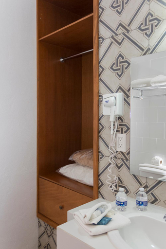 Bathroom 4, Hotel La Casona de Don Jorge, Colima