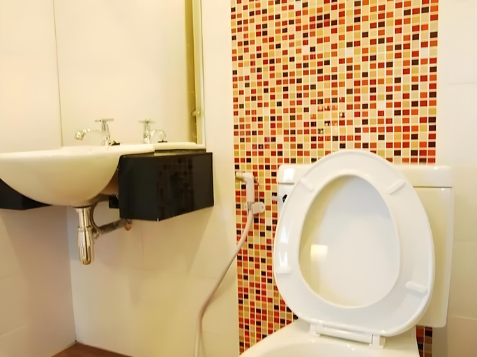 Bathroom 5, Baan Mi-Na, Chatuchak