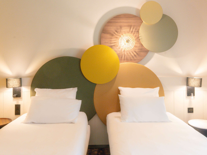 Bedroom 3, Hotel Mercure Auxerre Autoroute du Soleil, Yonne