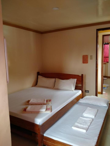 Bedroom 2, D'MESA Seacretlodge and Restaurant, Taytay