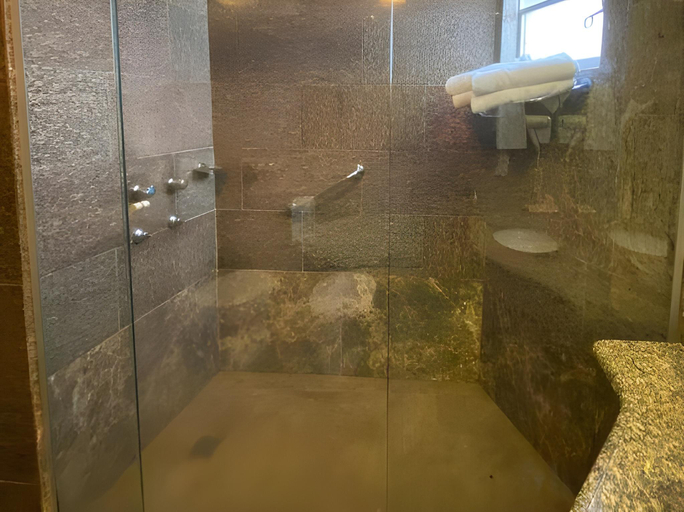 Bathroom 5, Lancaster Hotel by Castelo Itaipava, Curitiba