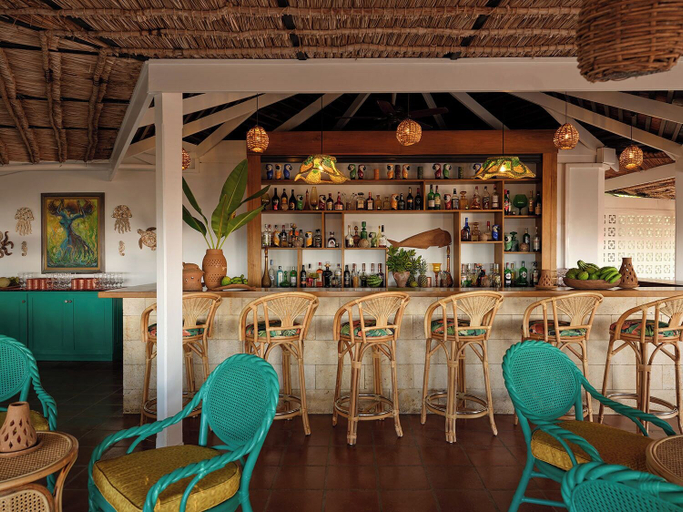 Food & Drinks 5, East Winds Saint Lucia