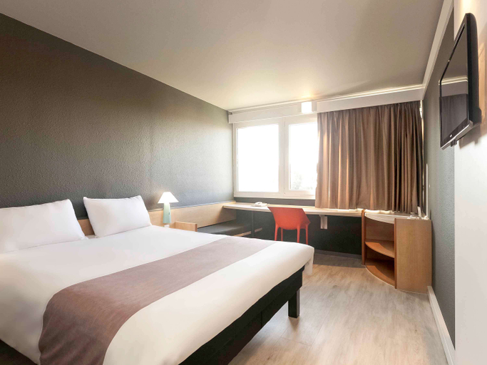 Bedroom 4, ibis Alès Centre-Ville, Gard