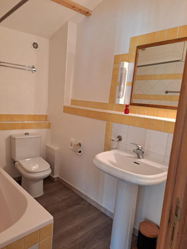 Bathroom 3, Hotel restaurant Clos des Sullys, Gard