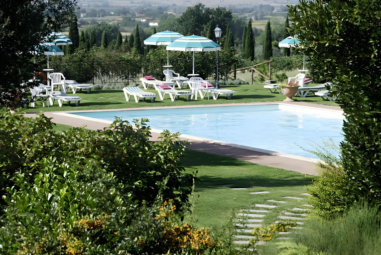 Others 4, Relais Borgo San Pietro, Arezzo