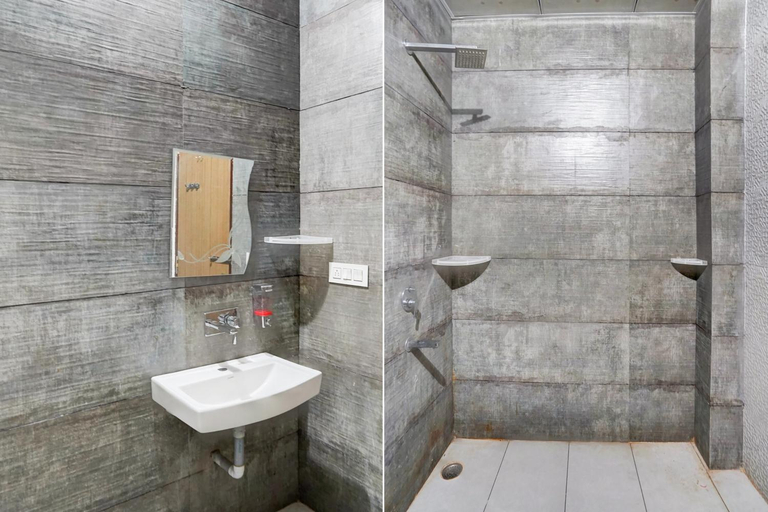 Bathroom 4, The God's Palace Resort, Meerut