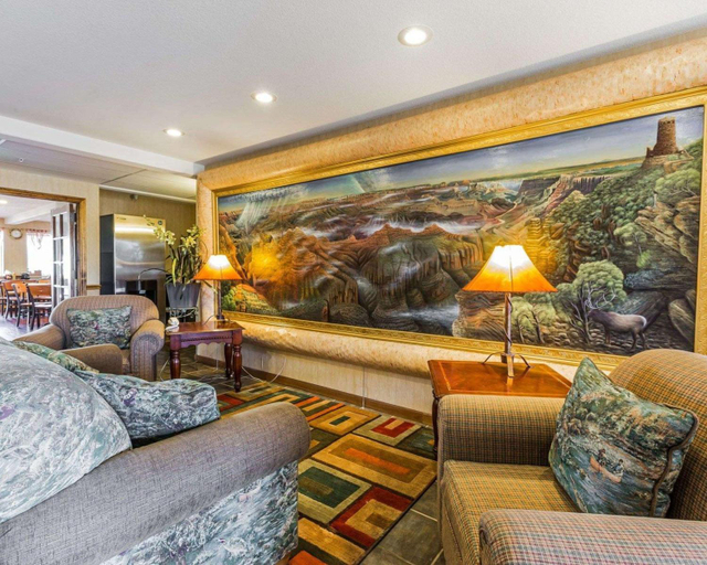 Public Area 2, West End Lodge, Archuleta
