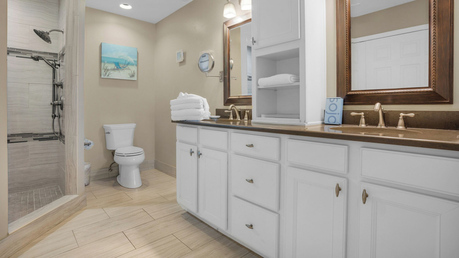 Bathroom 3, Blue Tide, Walton