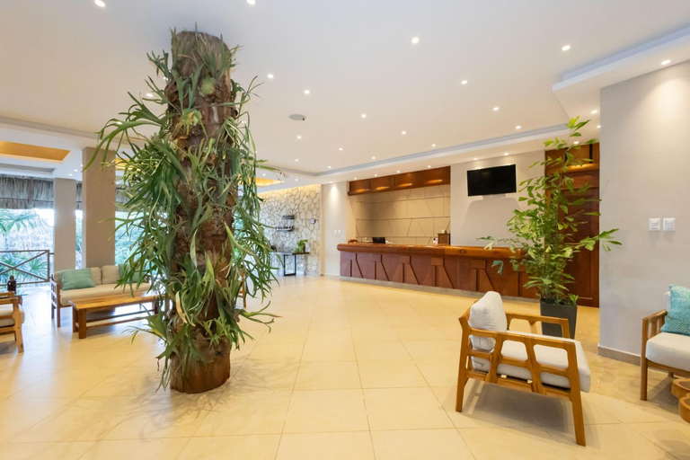 Public Area, Camino Real Tikal, Flores