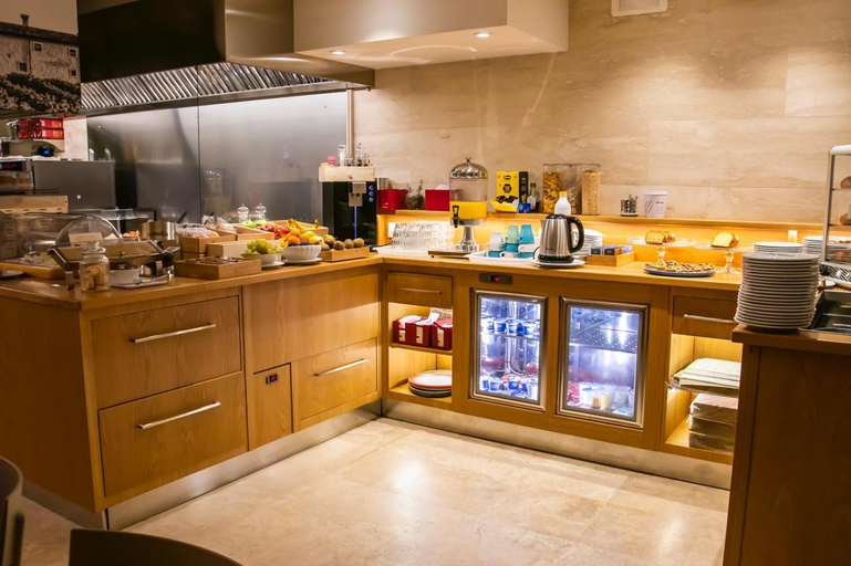 Food & Drinks 5, Residenza Ai Capitelli, Verona