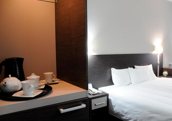 Bedroom 2, Zolotoy Zaton Business hotel, Narimanovskiy rayon