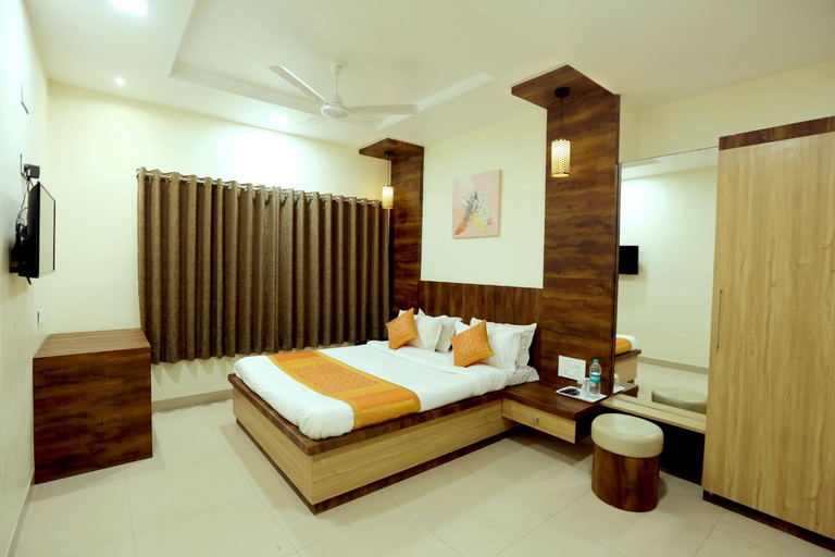 Bedroom 3, Ajinkya Lodge, Solapur
