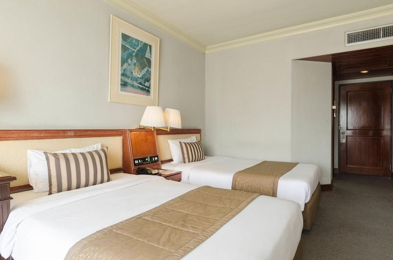 Bedroom 2, Pornping Tower Hotel, Muang Chiang Mai
