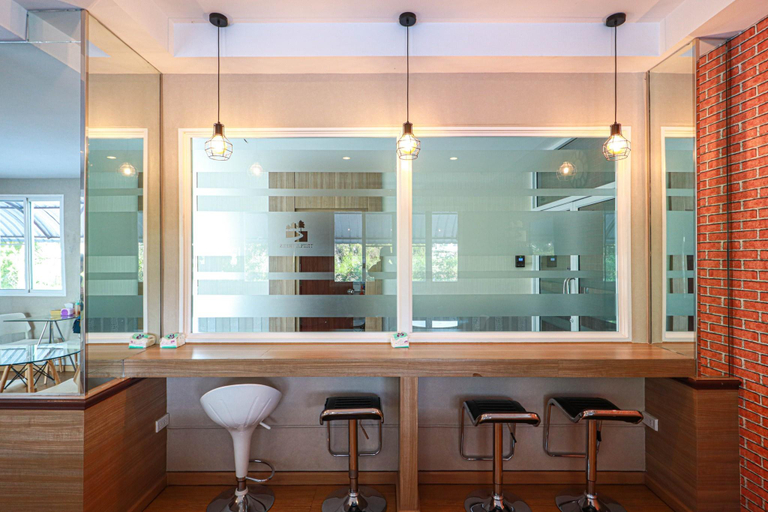 Bathroom 4, Tripletrees, Lam Luk Ka