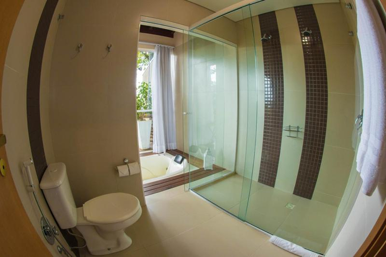 Bathroom, Hotel Itagy, Tibaji