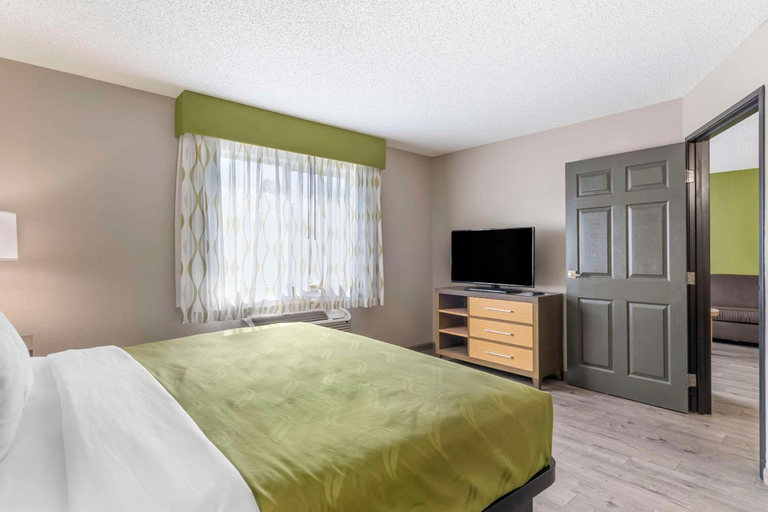 Bedroom 3, Quality Inn & Suites Delaware South, Delaware
