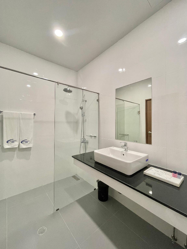 Bathroom 4, Air Diamond Hotel, Mae Taeng