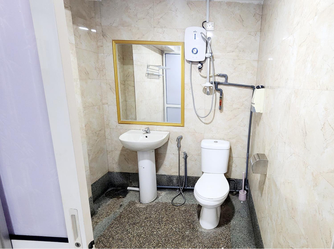 Bathroom 5, Holiday Hostel KLCC, Kuala Lumpur