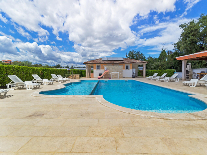Sport & Beauty 2, Banjole Apartment near Beach, Medulin