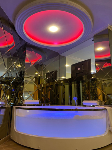 Sport & Beauty 2, Deluxe, Tiranës