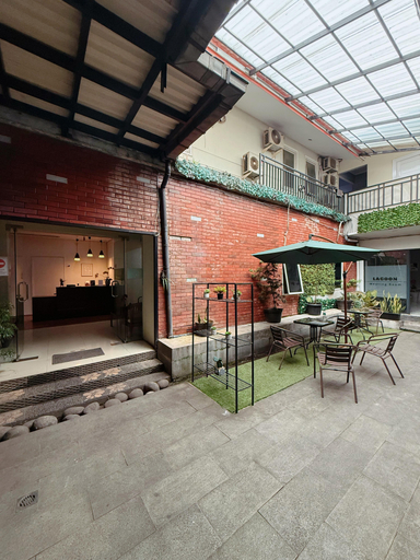 Exterior & Views 2, Lagoon Guest House, Bogor