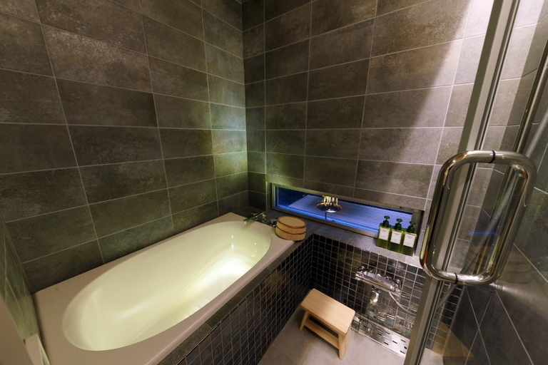Bathroom 4, TokyoKoso Vacation Home, Taitō